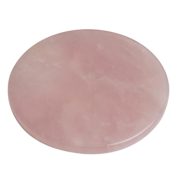 Нефритовый камень розовый 2,5см